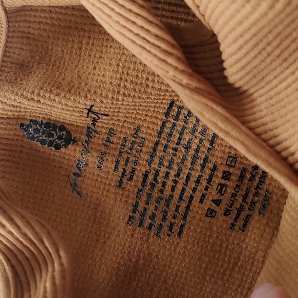 *pls read* Free People Happiness Runs Square Neck Crop High Atlas Brown - Picture 4 of 15